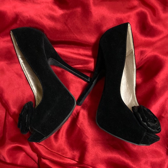 Qupid Shoes - New Qupid Black Heels   Size 7